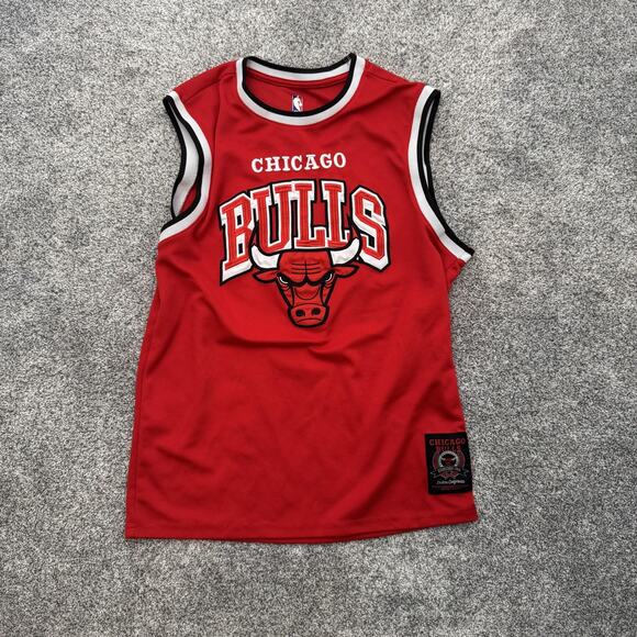 Chicago Bulls Shirt Mens Medium Red NBA Basketball Tank Jersey 100% Polyester - Picture 1 of 13